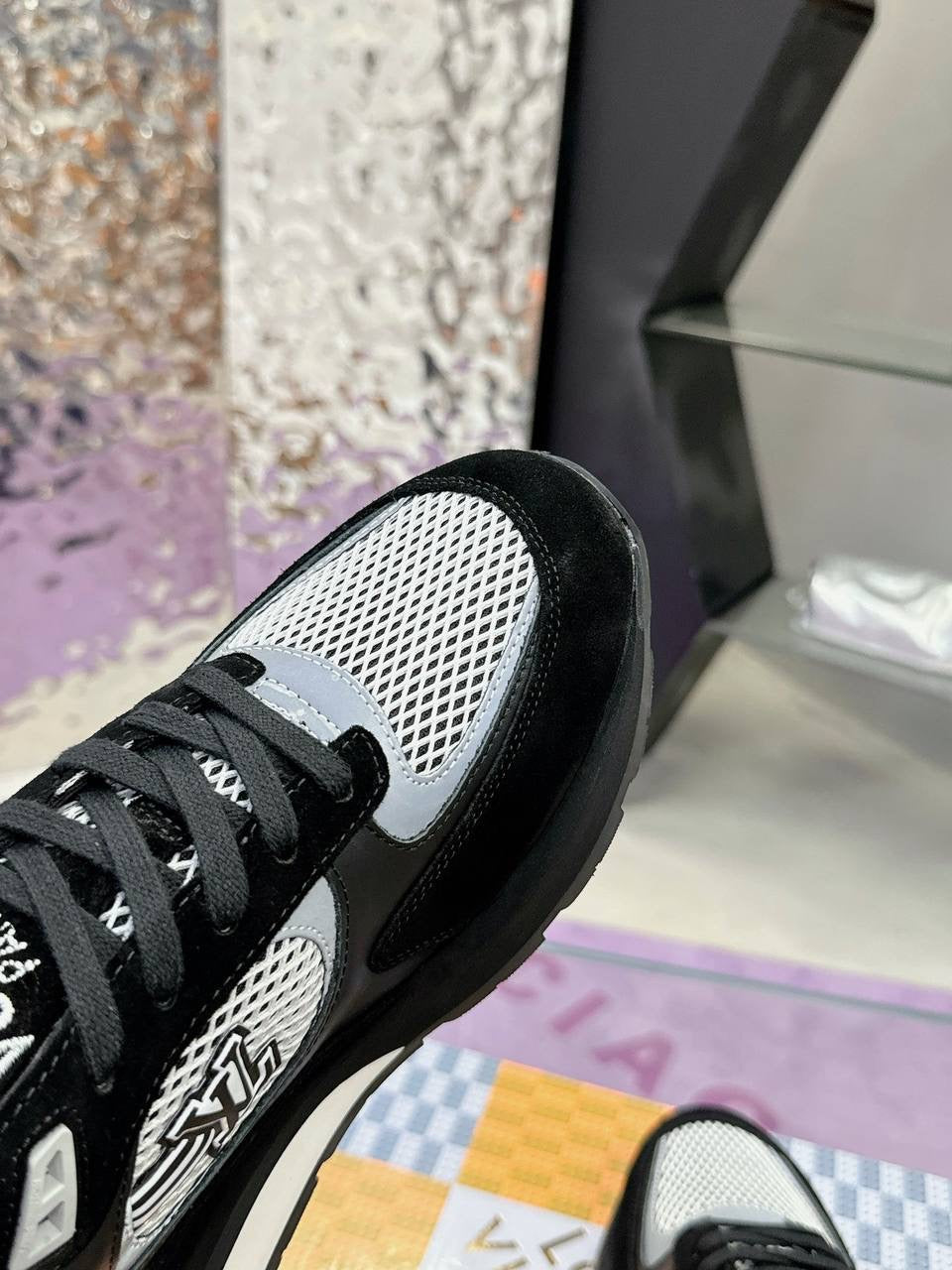 LV Run Away