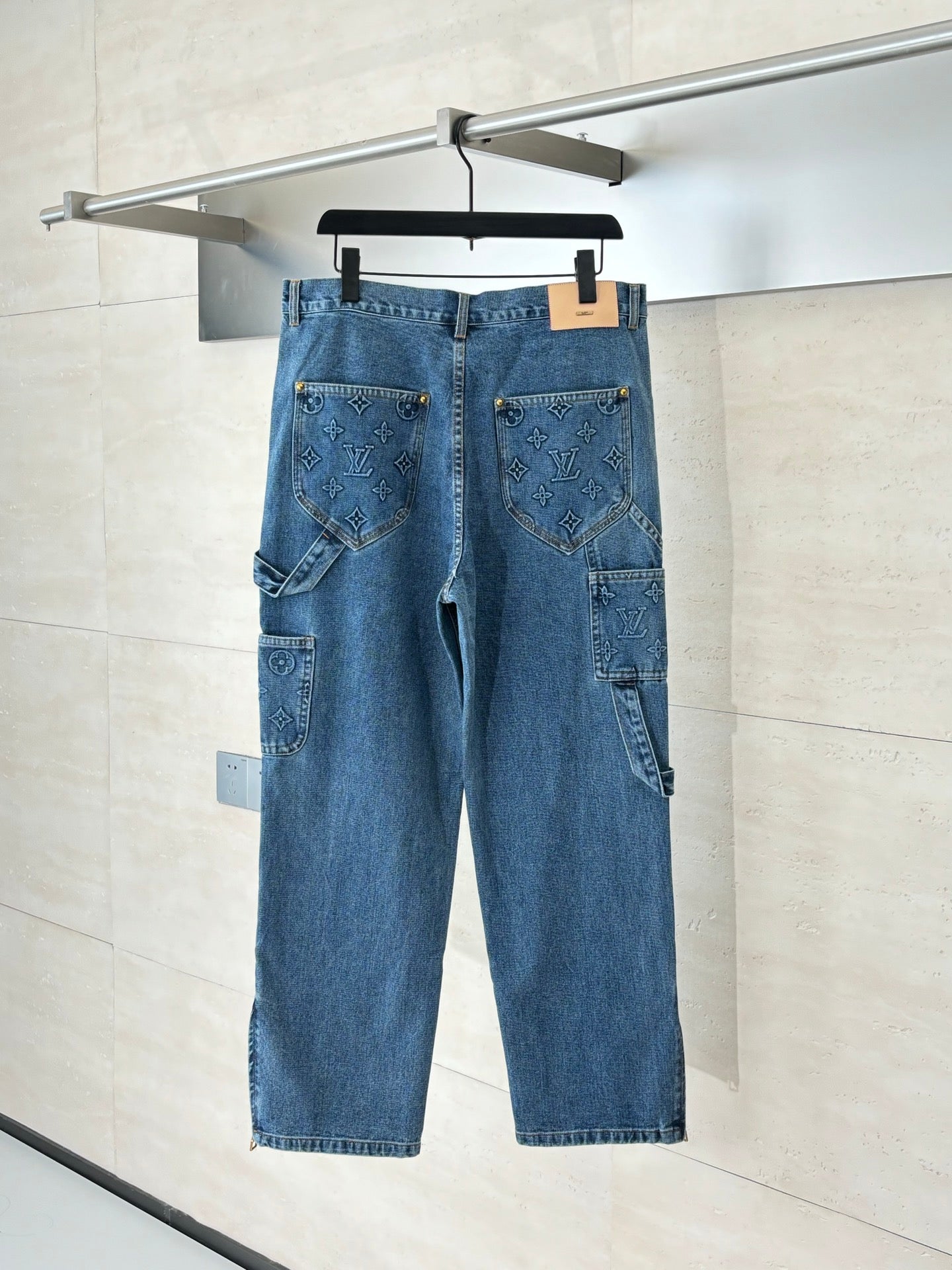 jeans