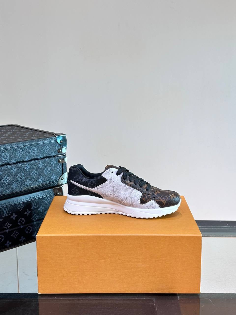 LV Run Away