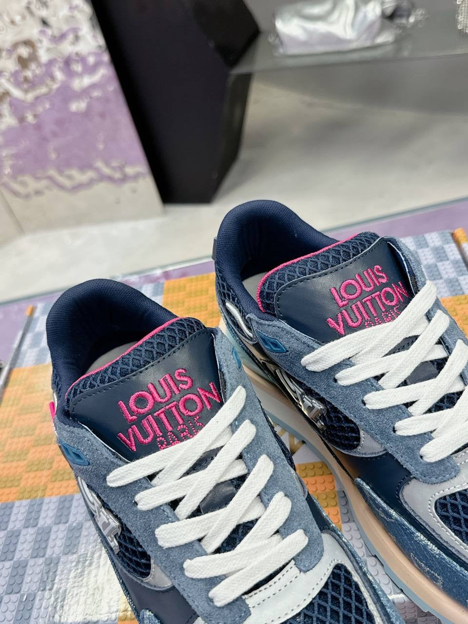 LV Run Away