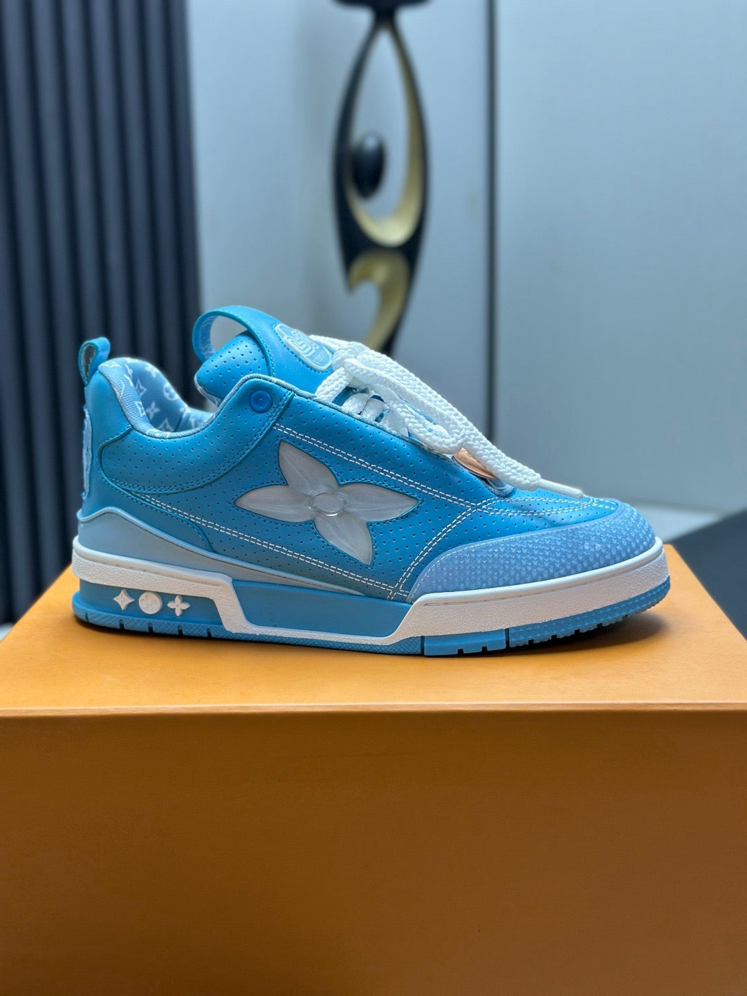 LV skate