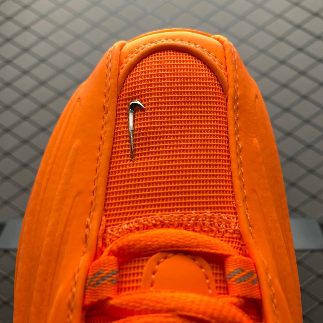(Nike