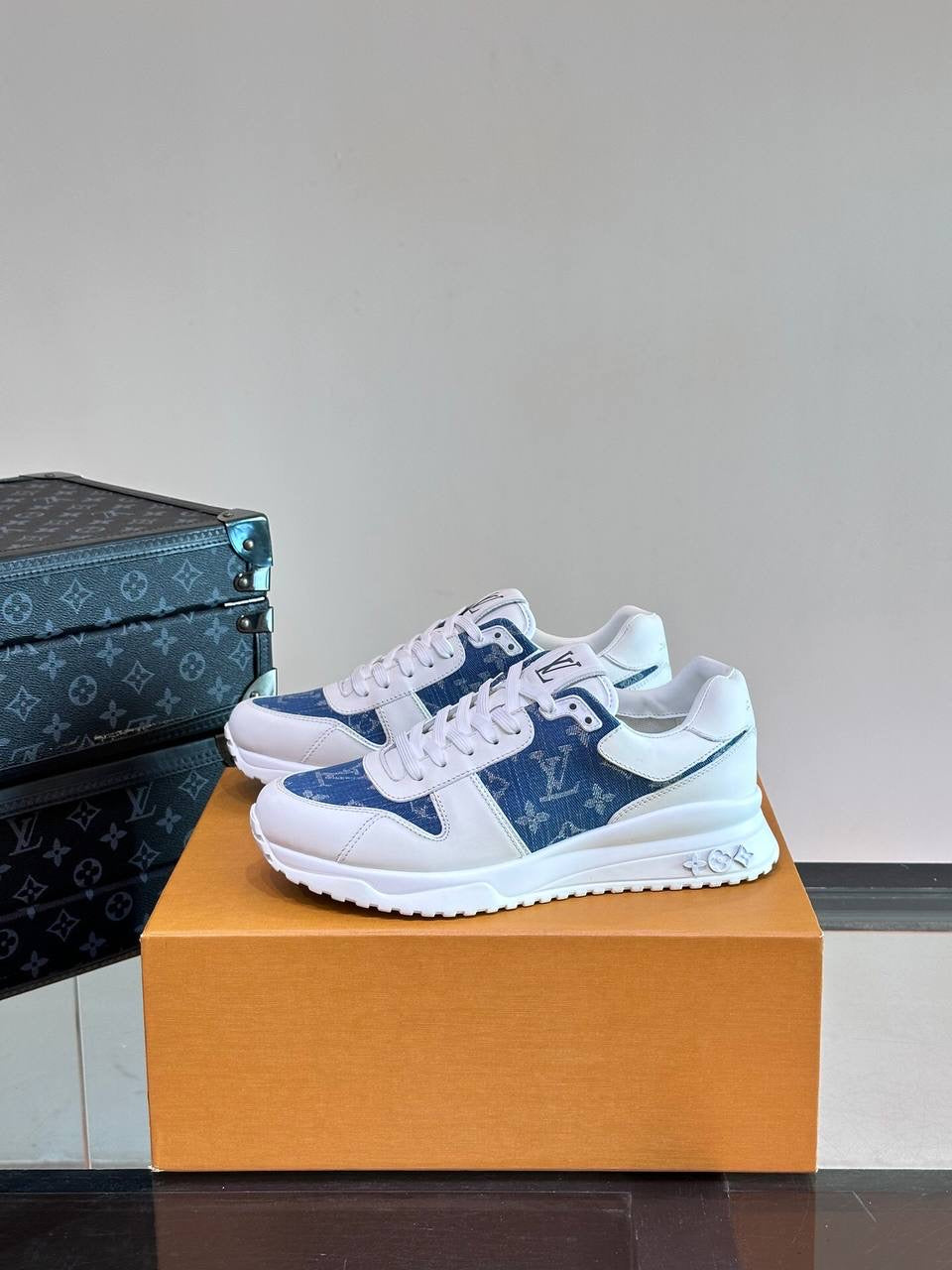 LV Run Away