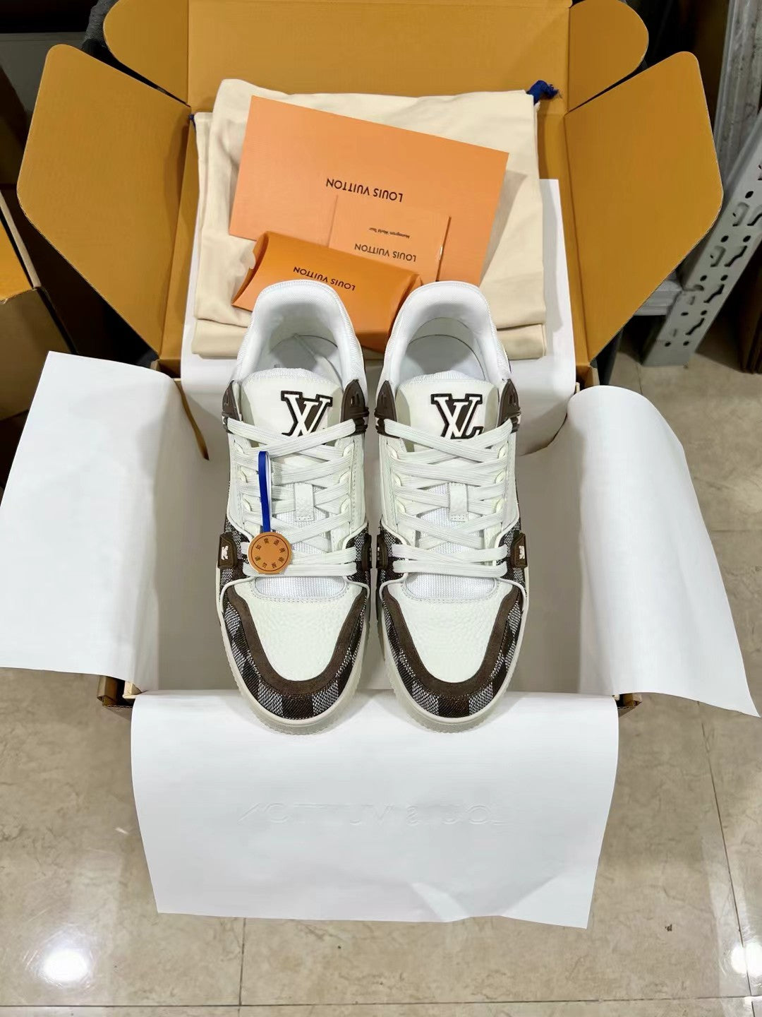 LV trainer
