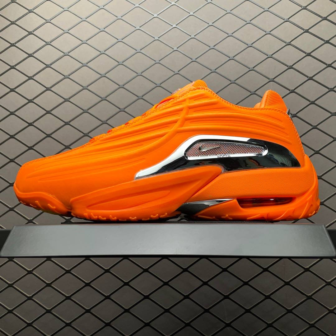 (Nike