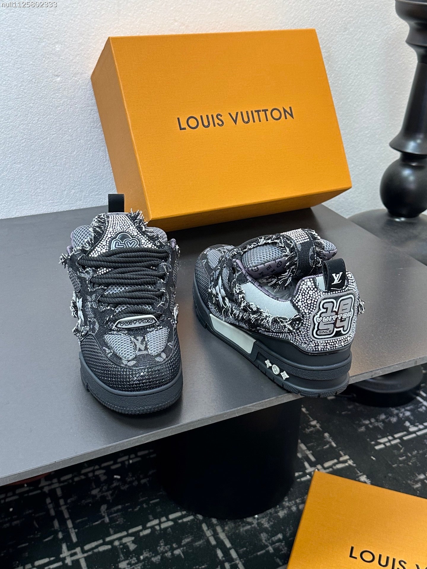LV skate