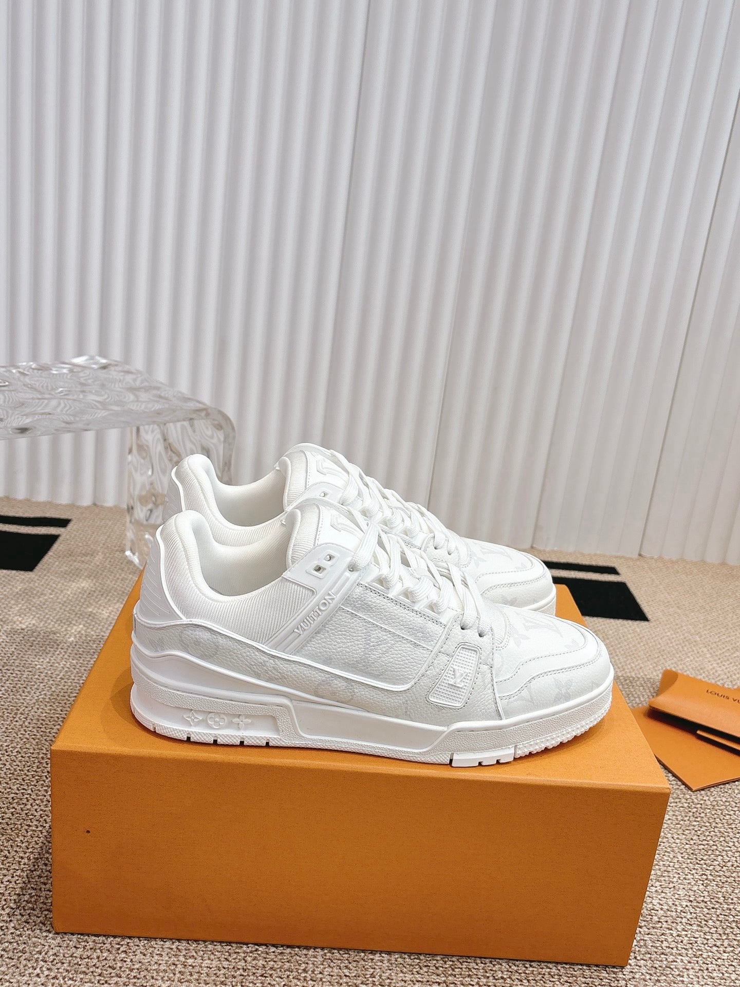 LV trainer