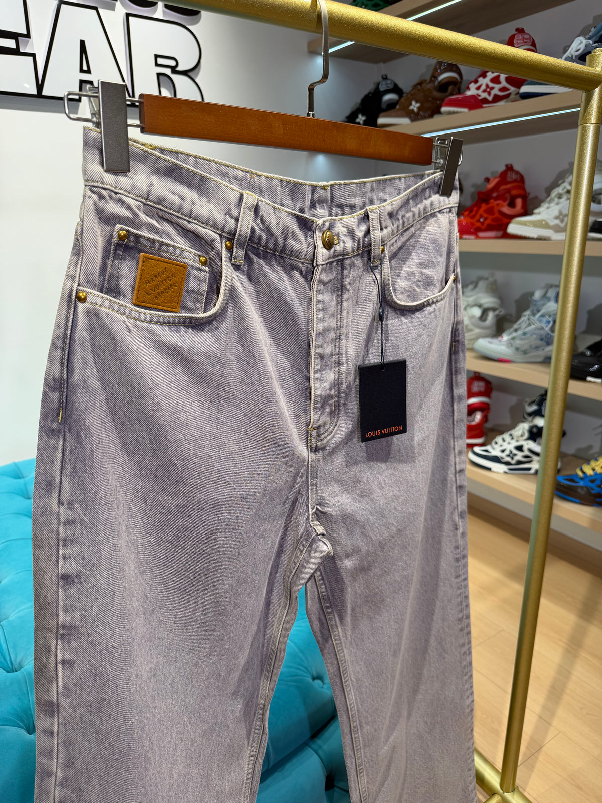 jeans