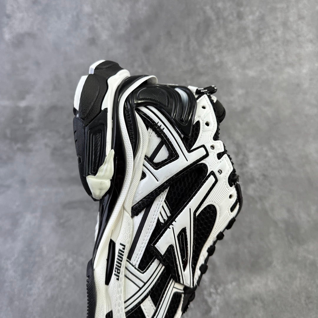 Balenciaga Runner