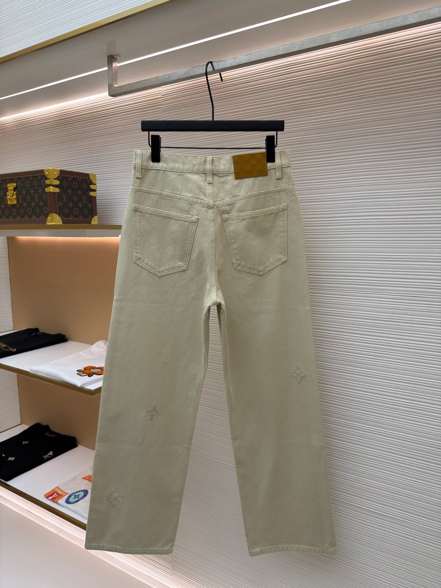 jeans