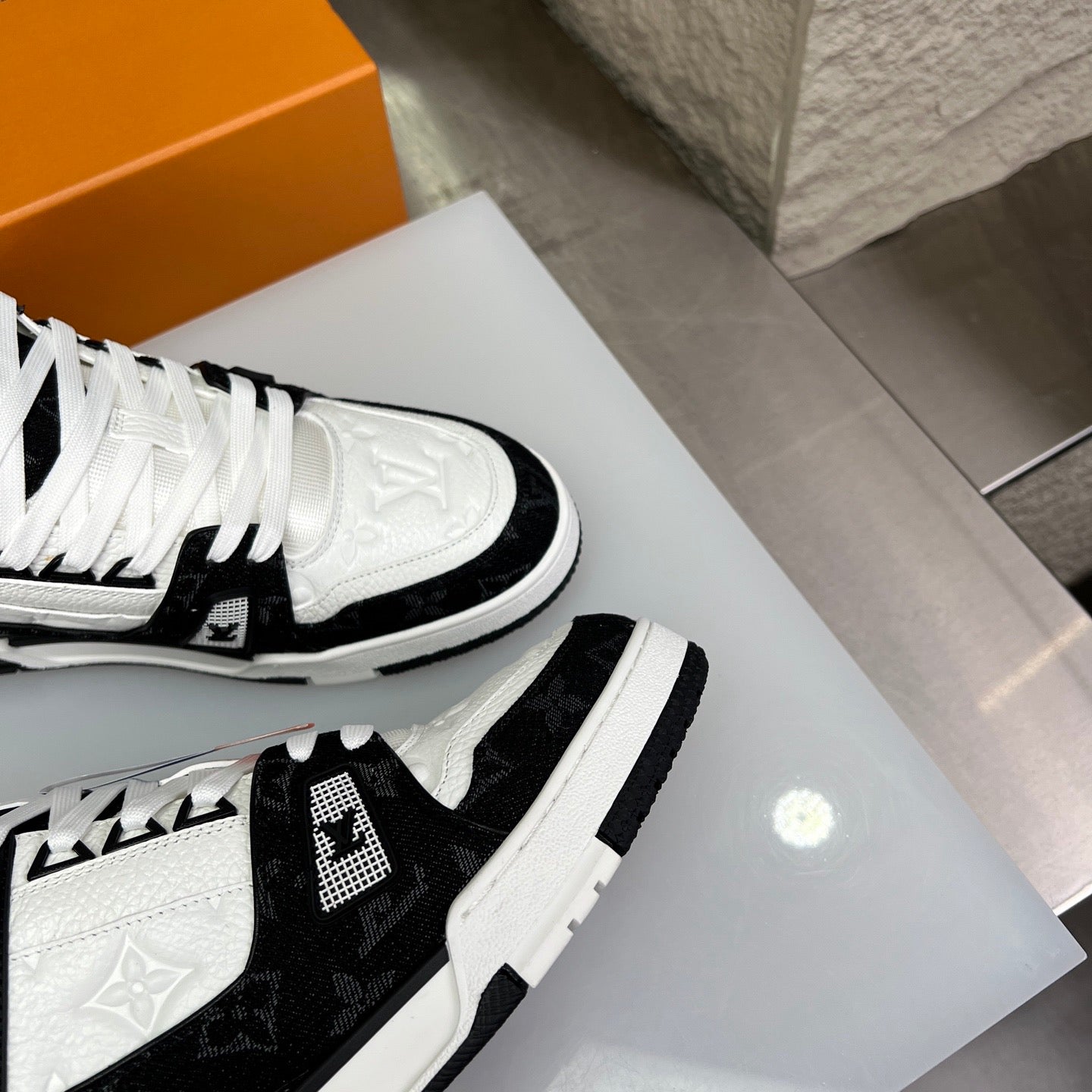 LV trainer