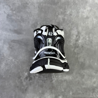 Balenciaga Runner
