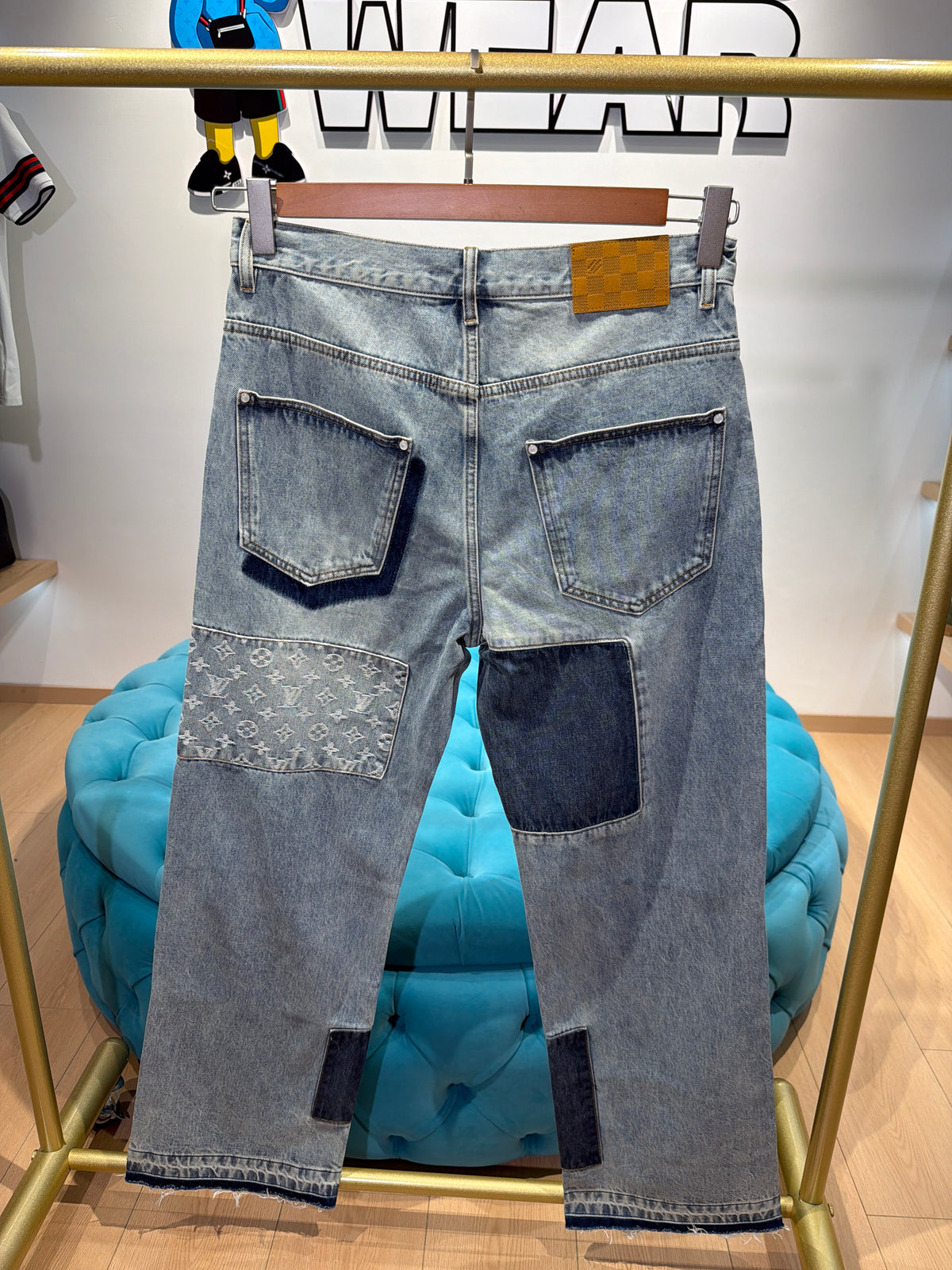 jeans