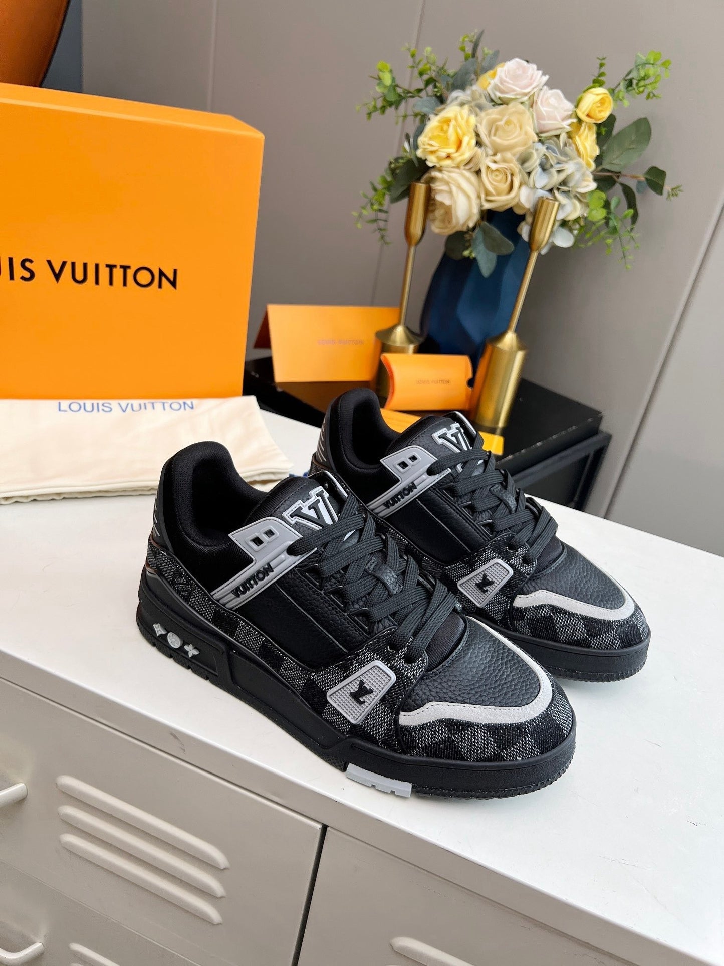 LV trainer