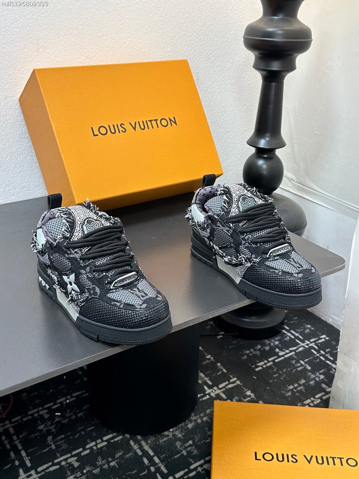 LV skate