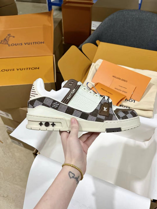 LV trainer