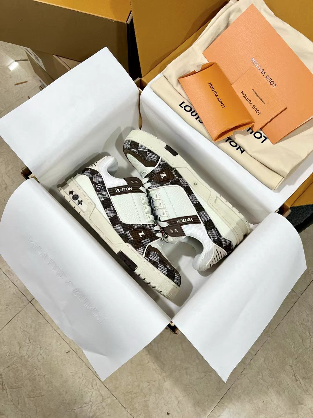 LV trainer